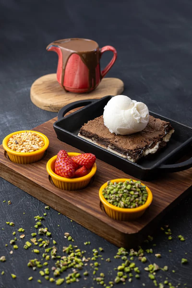 Dondurmalı sıcak brownie