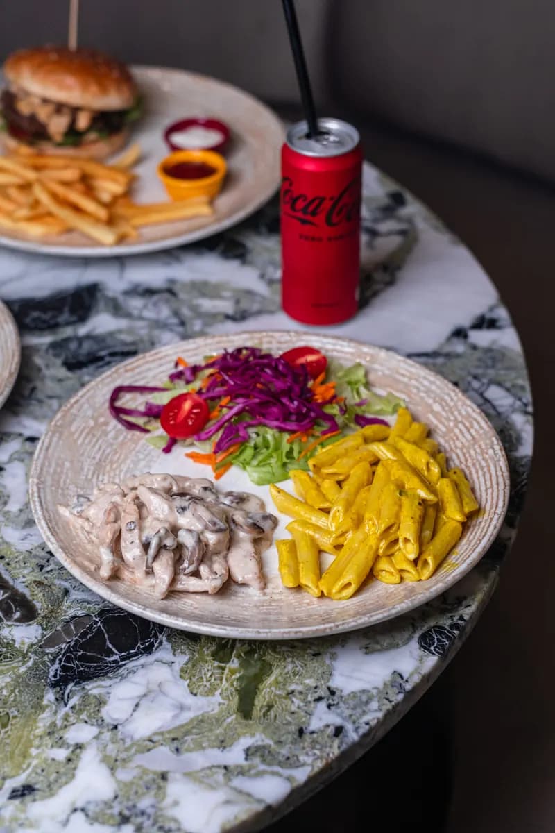 Kremalı mantarlı tavuk